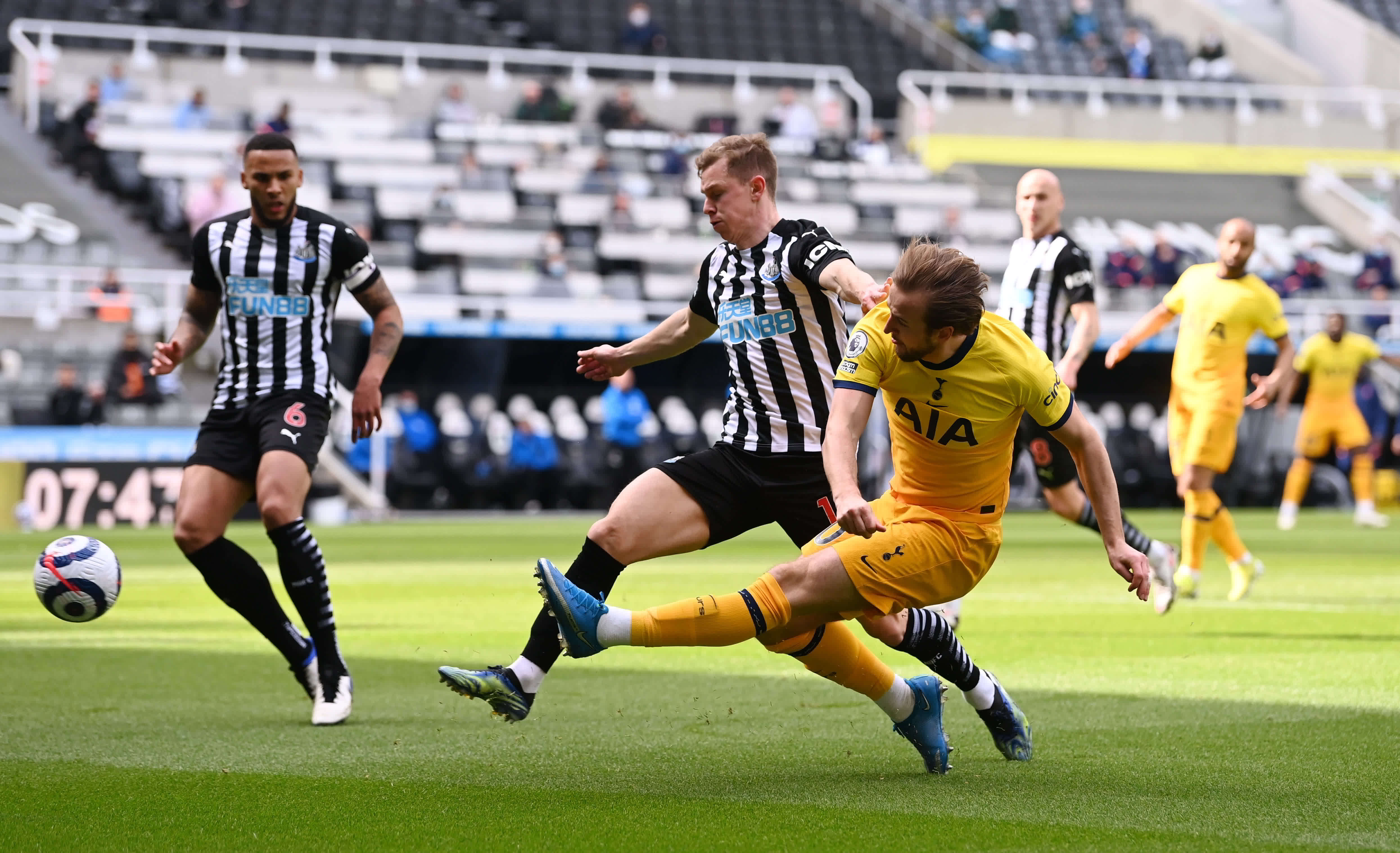 与骁龙杯中 与骁龙杯中